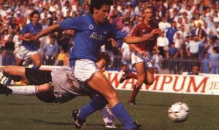 马拉多纳那不勒斯地位